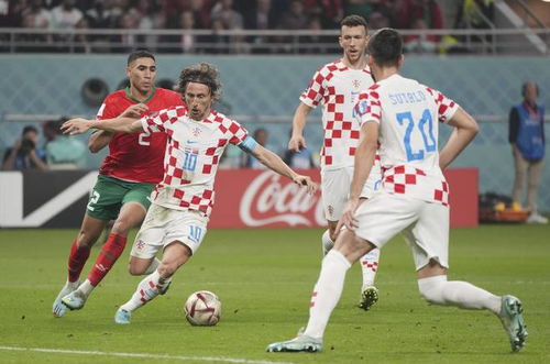 亚冠精英赛第五轮最佳阵：林加德、坎塞洛在列，塔迪奇入选（亚冠精英赛第5轮最佳阵容出炉：林加德、坎塞洛上榜，塔迪奇入选）